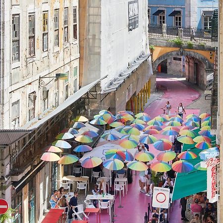 Sunny Pink Street Historical Apt, By Timecooler Lisboa Kültér fotó